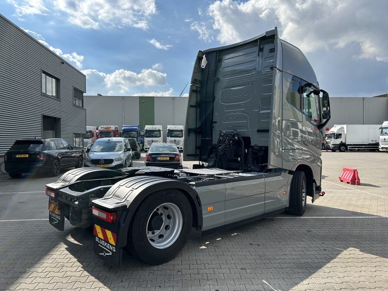 Volvo FH 500 Globetrotter XL / VEB+ / 2 Tanks / New Tacho V2 / APK TUV 07-26 - Tractor unit: picture 2 Volvo FH 500 Globetrotter XL / VEB+ / 2 Tanks / New Tacho V2 / APK TUV 07-26 - Tractor unit: picture 2