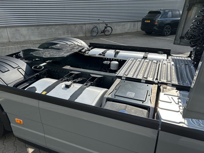 Tractor unit Volvo FH 500 Globetrotter XL / VEB+ / 2 Tanks / New Tacho V2 / APK TUV 07-26: picture 15