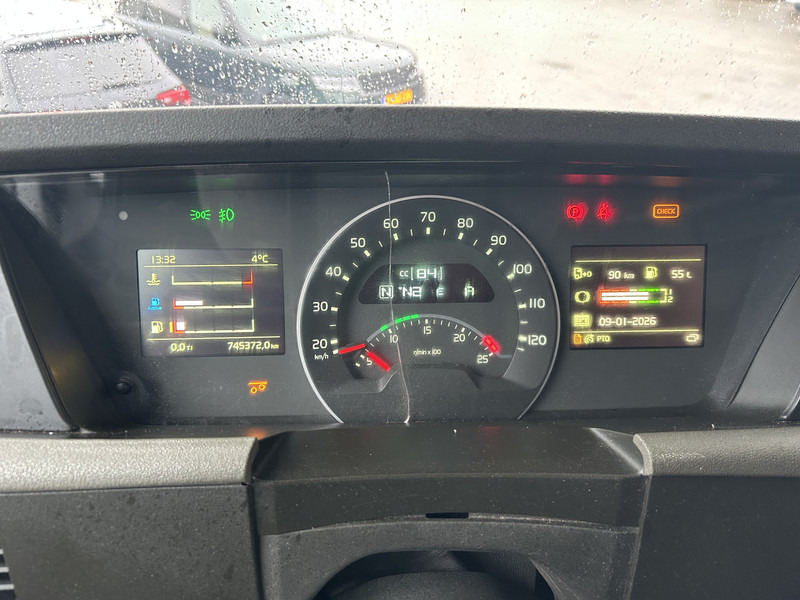 Volvo FH 460 Globetrotter / VDL Hooklift 25 Ton / 745 dkm / Stand Klima / 9 Ton Front Axle - Hook lift truck, Crane truck: picture 4 Volvo FH 460 Globetrotter / VDL Hooklift 25 Ton / 745 dkm / Stand Klima / 9 Ton Front Axle - Hook lift truck, Crane truck: picture 4