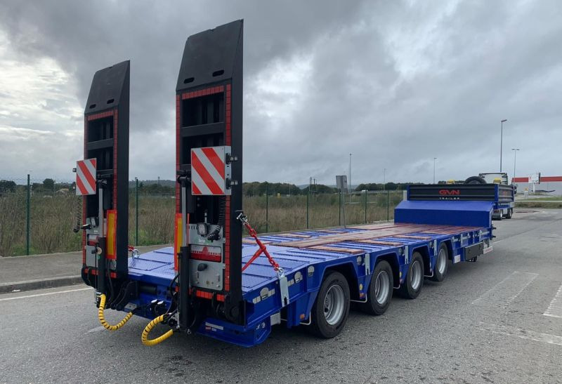 New Low loader semi-trailer GVN Trailer 4 AXLE LOWBED: picture 33
