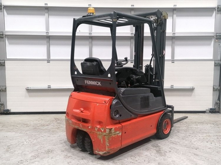 Used Forklift FENWICK LINDE E14-02 - Forklift: picture 4 Used Forklift FENWICK LINDE E14-02 - Forklift: picture 4
