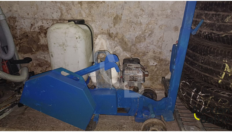 Asphalt - concrete cutter - Asphalt machine: picture 3 Asphalt - concrete cutter - Asphalt machine: picture 3