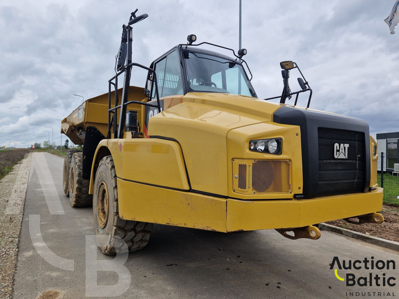 Caterpillar 735C - Articulated dumper: picture 5 Caterpillar 735C - Articulated dumper: picture 5