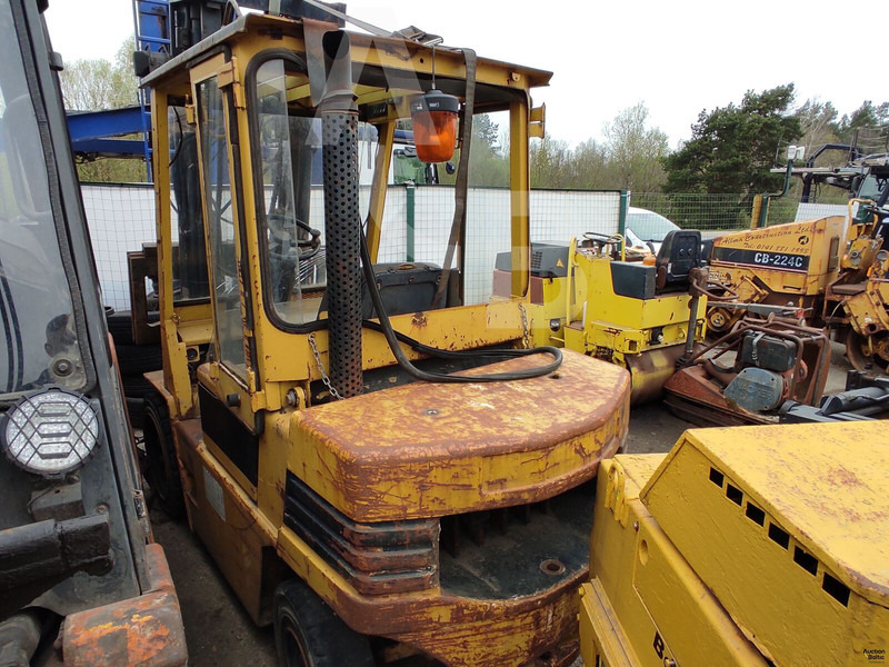 Daewoo D 30 S II - Diesel forklift: picture 3 Daewoo D 30 S II - Diesel forklift: picture 3