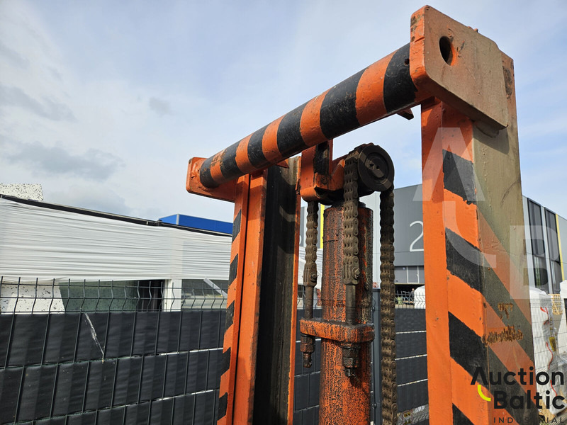 Forklift FORKLIFT: picture 7