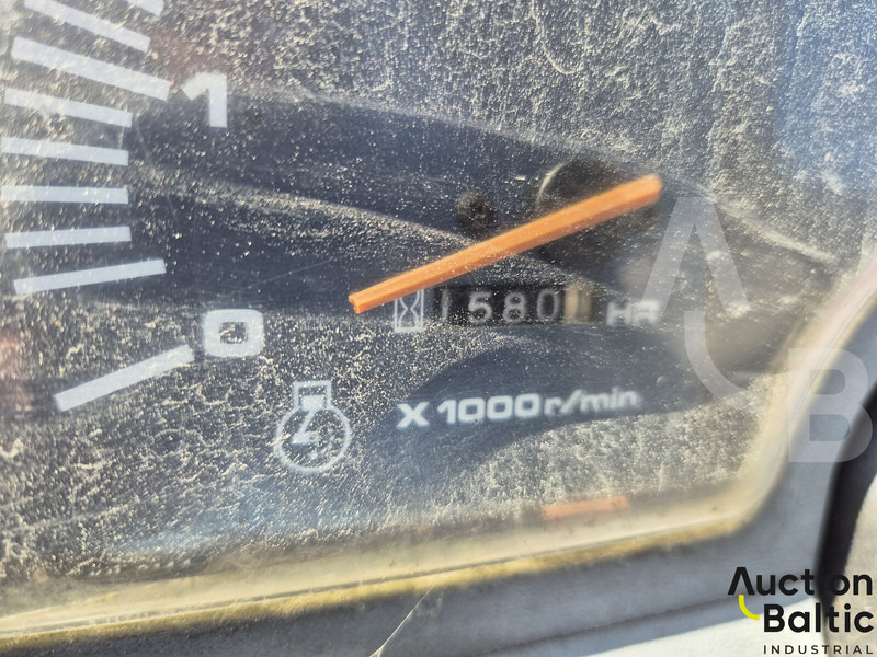 Hitachi CTX20 - Farm tractor: picture 5 Hitachi CTX20 - Farm tractor: picture 5