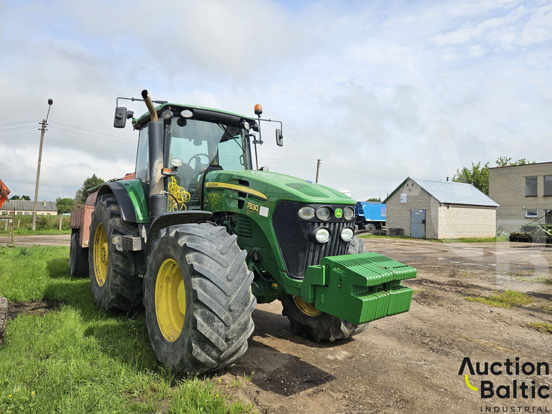 John Deere 7830 - Farm tractor: picture 2 John Deere 7830 - Farm tractor: picture 2