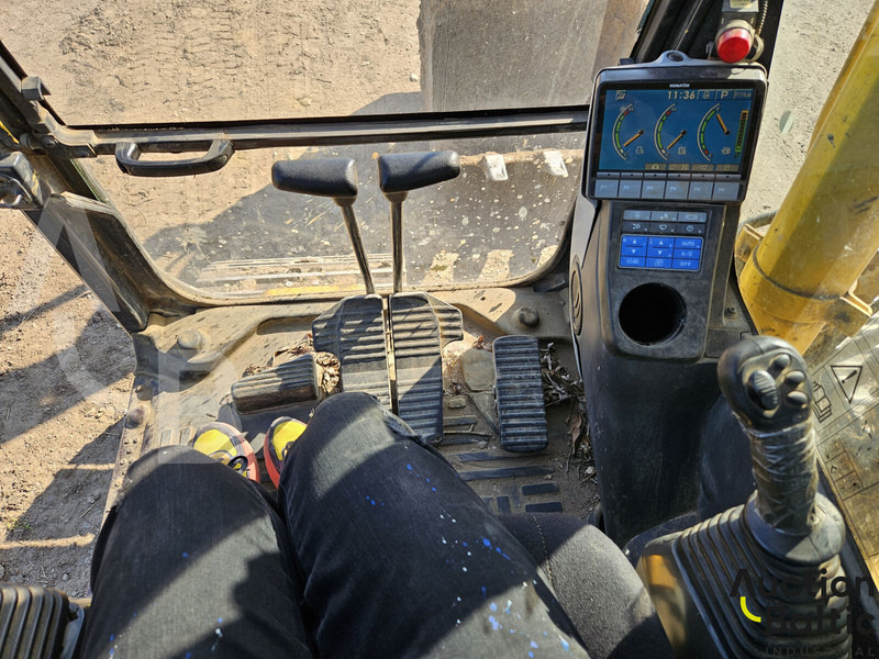 Leasing of Komatsu PC130-8 Komatsu PC130-8: picture 6