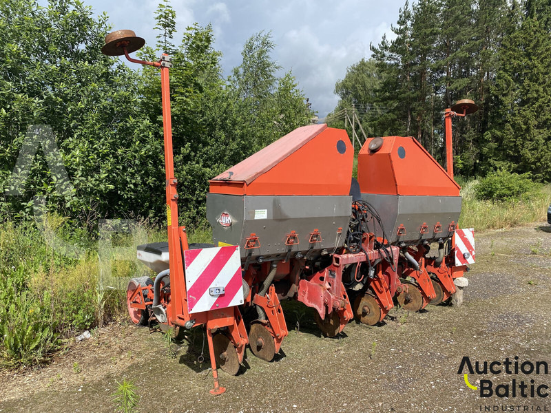 Kuhn Planter 2 - Precision sowing machine: picture 1 Kuhn Planter 2 - Precision sowing machine: picture 1