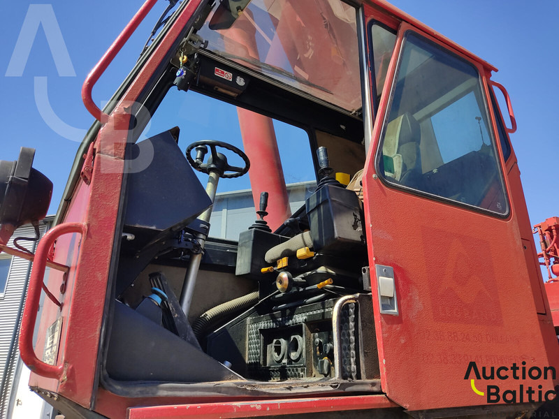 All terrain crane Liebherr LTM 1025: picture 12