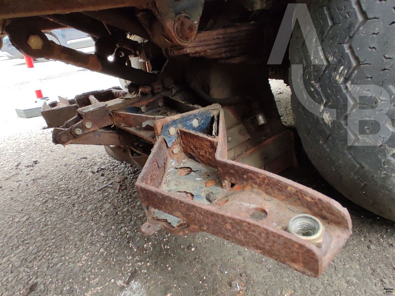 Road sweeper Mathieu Azura: picture 14