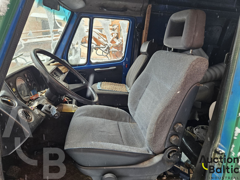 Mercedes-Benz 207D - Small van: picture 5 Mercedes-Benz 207D - Small van: picture 5