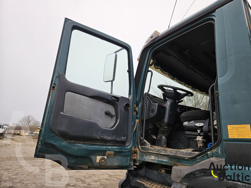 Mercedes-Benz 3331 - Tipper: picture 5 Mercedes-Benz 3331 - Tipper: picture 5