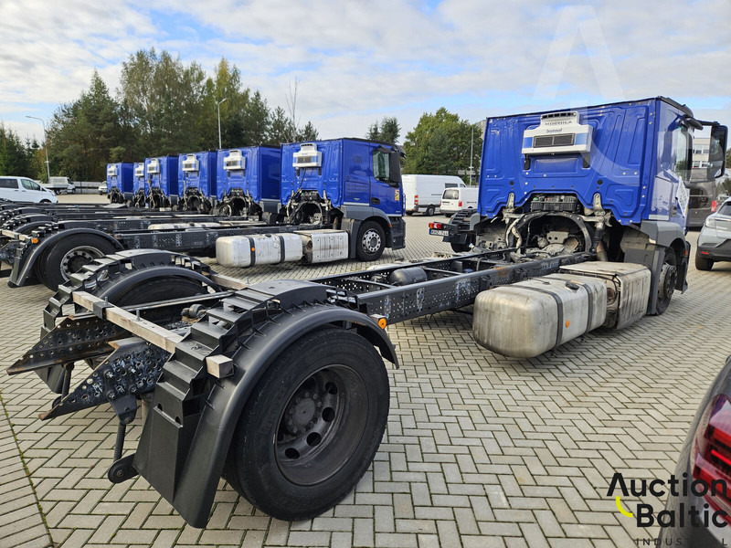 Mercedes-Benz Actros 1843 - Cab chassis truck: picture 2 Mercedes-Benz Actros 1843 - Cab chassis truck: picture 2