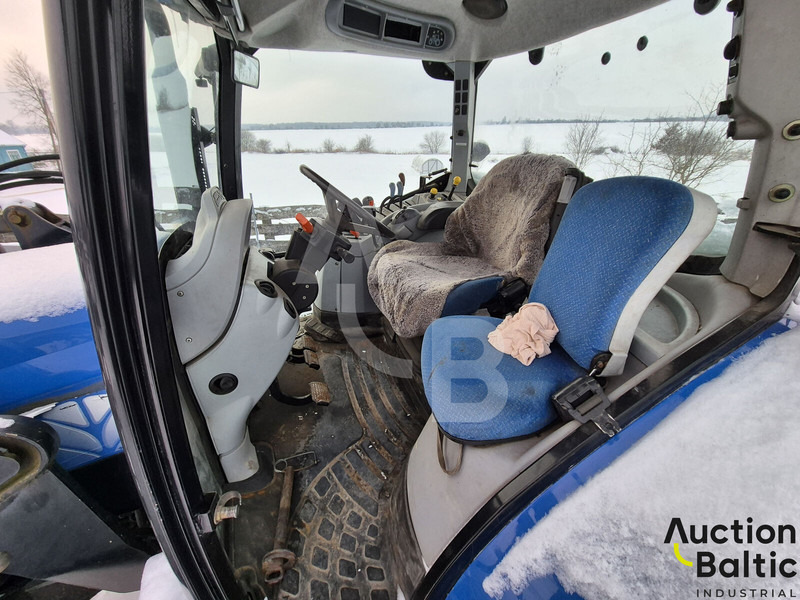 New Holland T 6020 - Farm tractor: picture 4 New Holland T 6020 - Farm tractor: picture 4