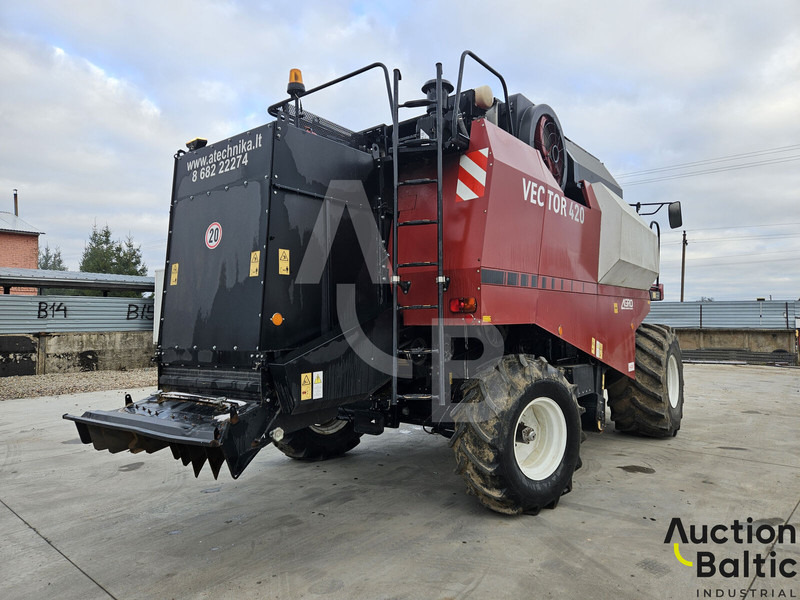 Rostselmash Vector 420 - Combine harvester: picture 3 Rostselmash Vector 420 - Combine harvester: picture 3