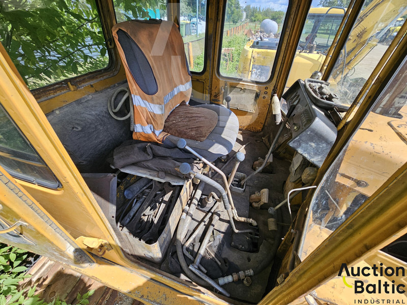 T - 130 - Bulldozer: picture 5 T - 130 - Bulldozer: picture 5