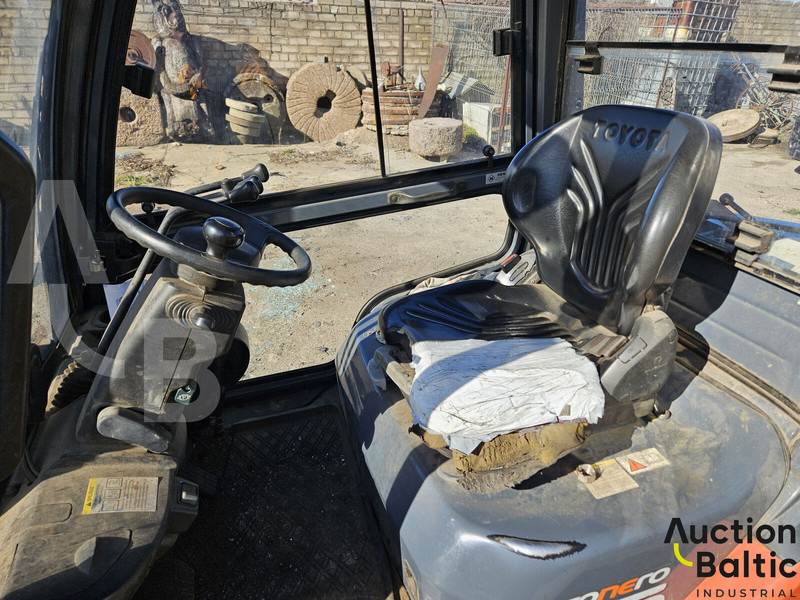 Toyota E 811 - Diesel forklift: picture 5 Toyota E 811 - Diesel forklift: picture 5