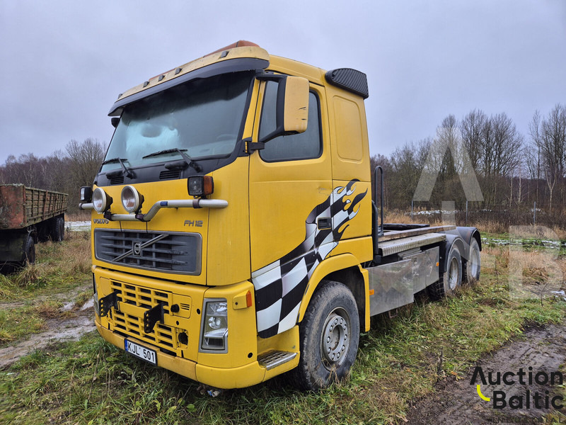 Volvo FH12 - Tractor unit: picture 1 Volvo FH12 - Tractor unit: picture 1