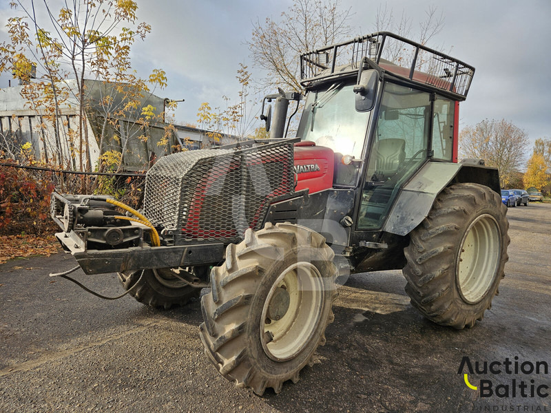Valtra A 93H - Farm tractor: picture 1 Valtra A 93H - Farm tractor: picture 1
