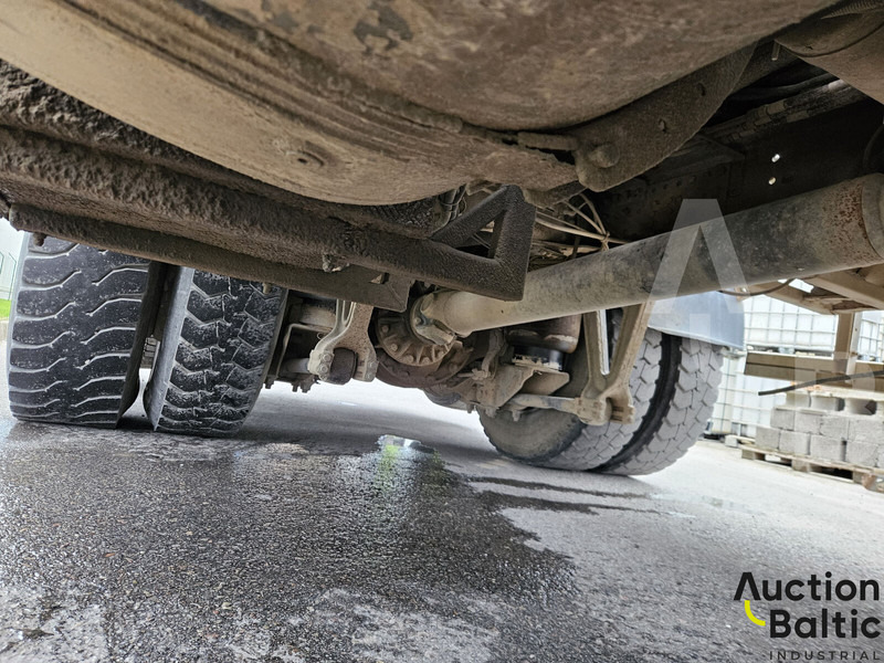 Concrete mixer truck Volvo FM12: picture 17 Concrete mixer truck Volvo FM12: picture 17