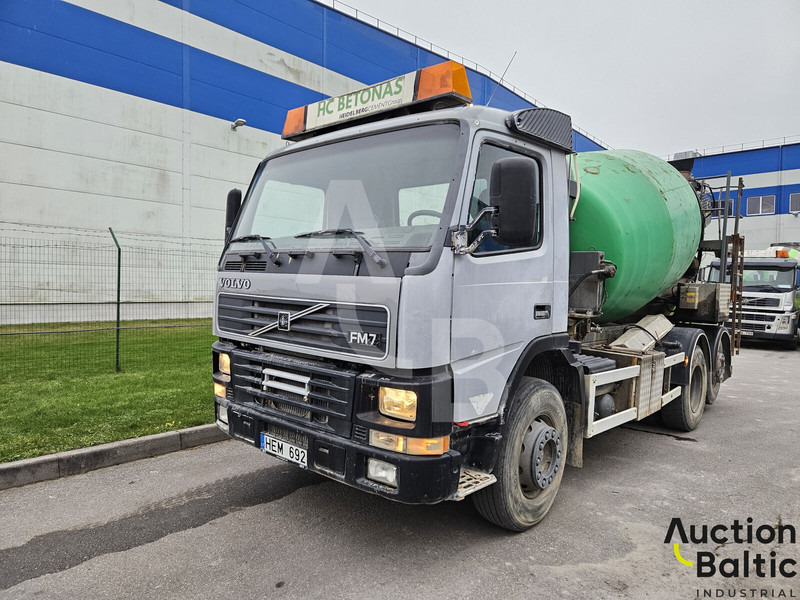 Volvo FM12 - Concrete mixer truck: picture 1 Volvo FM12 - Concrete mixer truck: picture 1