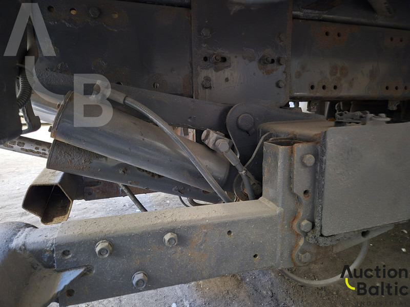 Dropside/ Flatbed truck Volvo FM380: picture 9 Dropside/ Flatbed truck Volvo FM380: picture 9