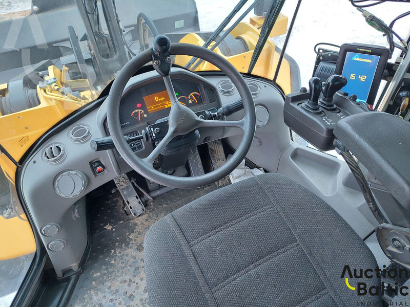 Volvo L 180 G - Wheel loader: picture 5 Volvo L 180 G - Wheel loader: picture 5