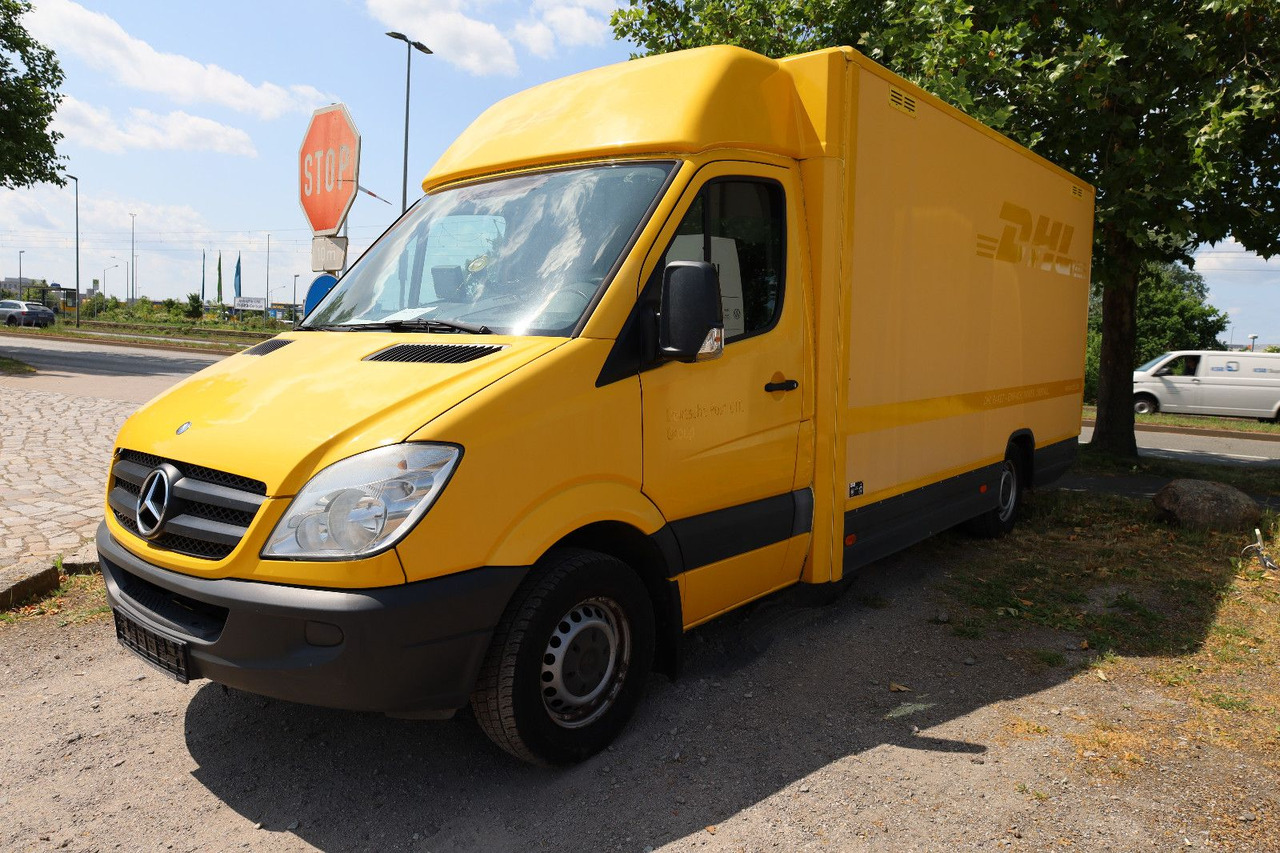 Mercedes-Benz Sprinter II Pritsche/ Koffer/Regalsystem - Box van: picture 1 Mercedes-Benz Sprinter II Pritsche/ Koffer/Regalsystem - Box van: picture 1