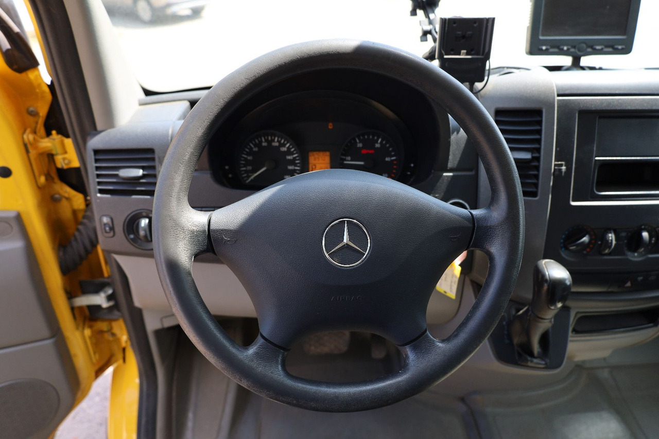 Mercedes-Benz Sprinter II Pritsche/ Koffer/Regalsystem - Box van: picture 5 Mercedes-Benz Sprinter II Pritsche/ Koffer/Regalsystem - Box van: picture 5