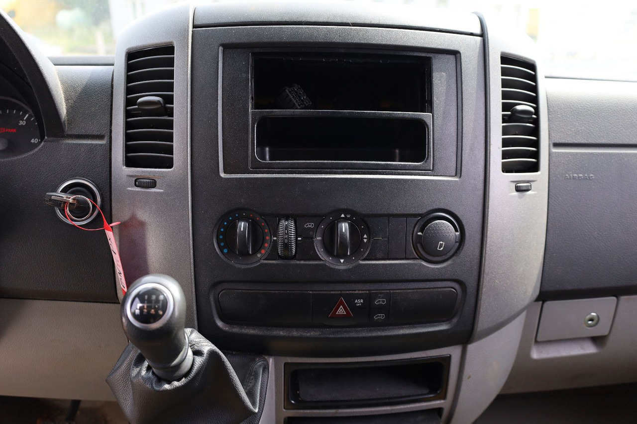 Panel van Mercedes-Benz Sprinter Kasten310/311/313/314/316 CDI/1. Hand: picture 11