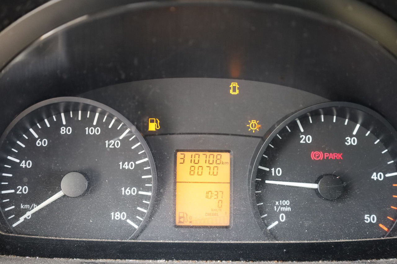 Panel van Mercedes-Benz Sprinter Kasten310/311/313/314/316 CDI/1. Hand: picture 12