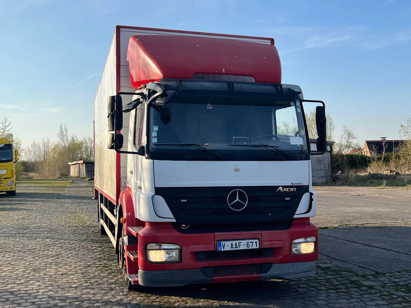 Mercedes-Benz Axor 1824 Belgian truck 300.000km***1824 6 cilinders***Euro5 - Box truck: picture 2 Mercedes-Benz Axor 1824 Belgian truck 300.000km***1824 6 cilinders***Euro5 - Box truck: picture 2