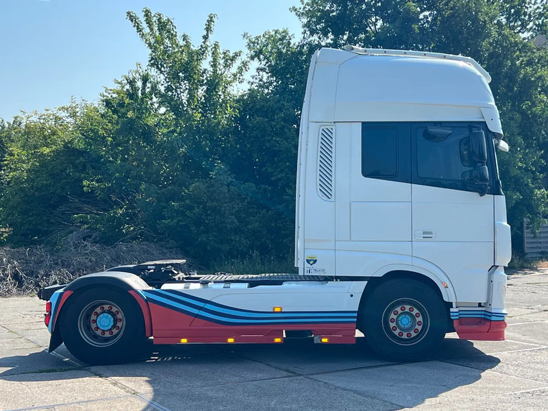 DAF XF 530 MARTINI RACING XF530 full options - Tractor unit: picture 5 DAF XF 530 MARTINI RACING XF530 full options - Tractor unit: picture 5