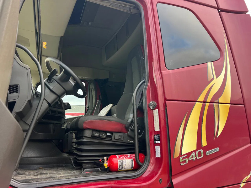 Tractor unit Volvo FH 540 FH540 Euro6 2015: picture 13