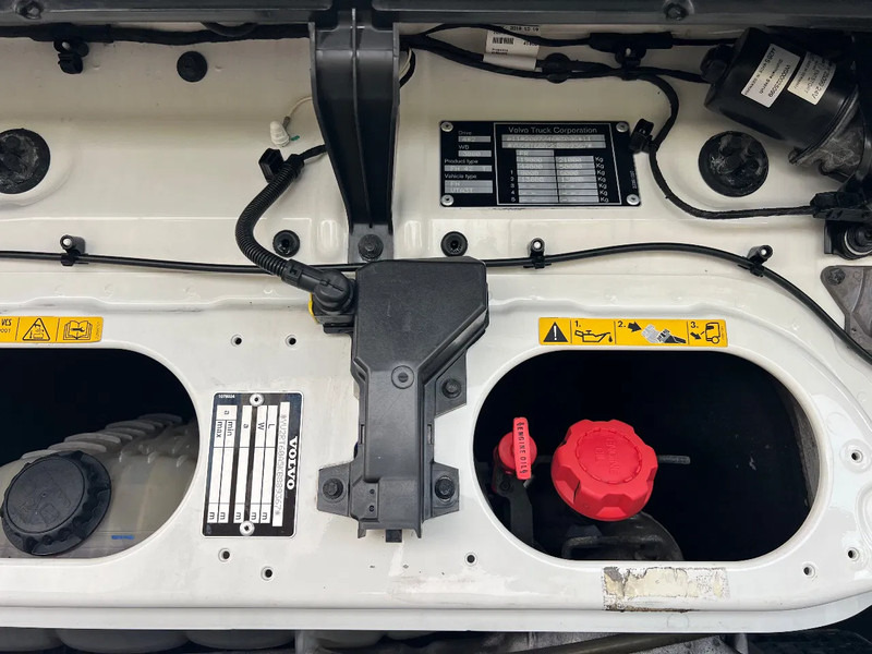 Volvo FH 540 Park cool*FH 540 full white ALCOA*2019 model - Tractor unit: picture 5 Volvo FH 540 Park cool*FH 540 full white ALCOA*2019 model - Tractor unit: picture 5