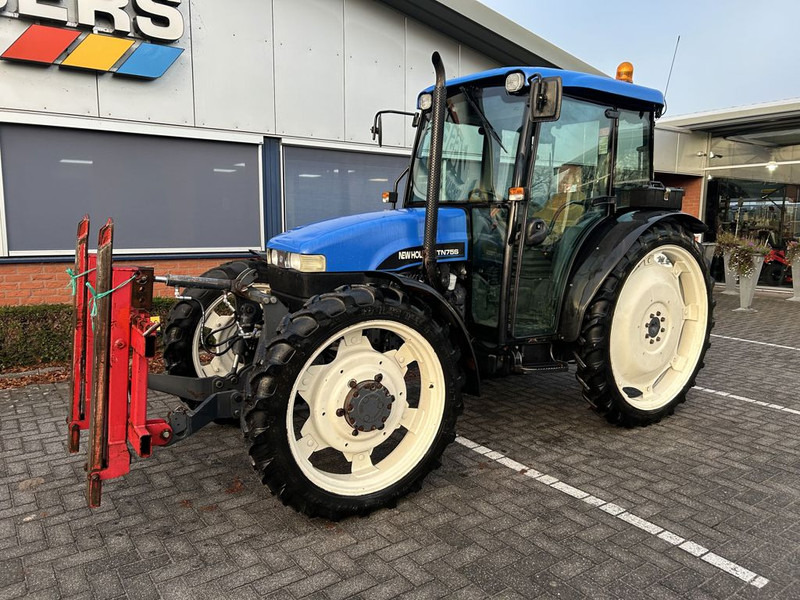 New Holland TN75S - Farm tractor: picture 2 New Holland TN75S - Farm tractor: picture 2