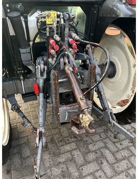 New Holland TN75S - Farm tractor: picture 5 New Holland TN75S - Farm tractor: picture 5