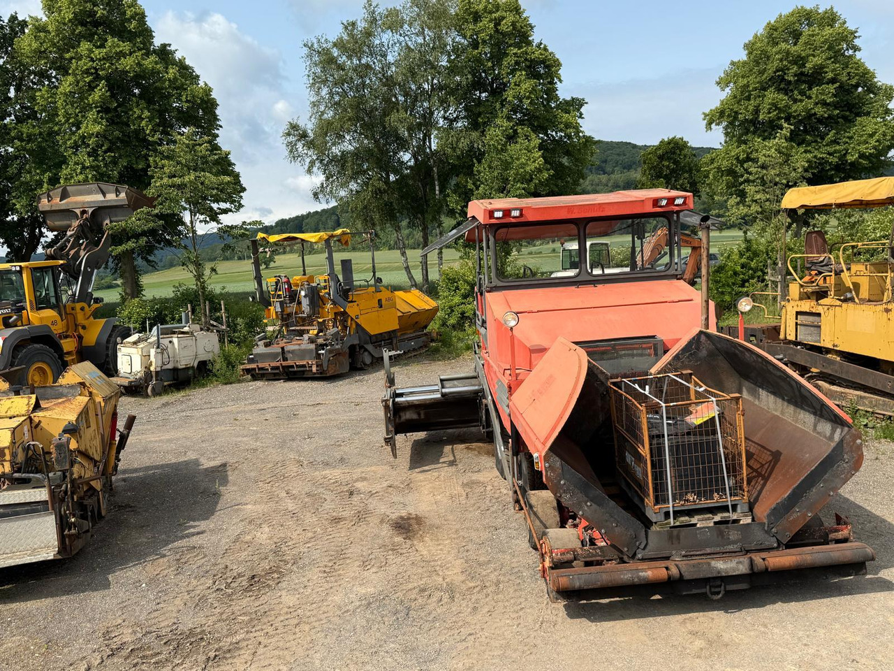 Demag-Dynapac DF135P powerfull 4-axle-paver - Asphalt paver: picture 4 Demag-Dynapac DF135P powerfull 4-axle-paver - Asphalt paver: picture 4