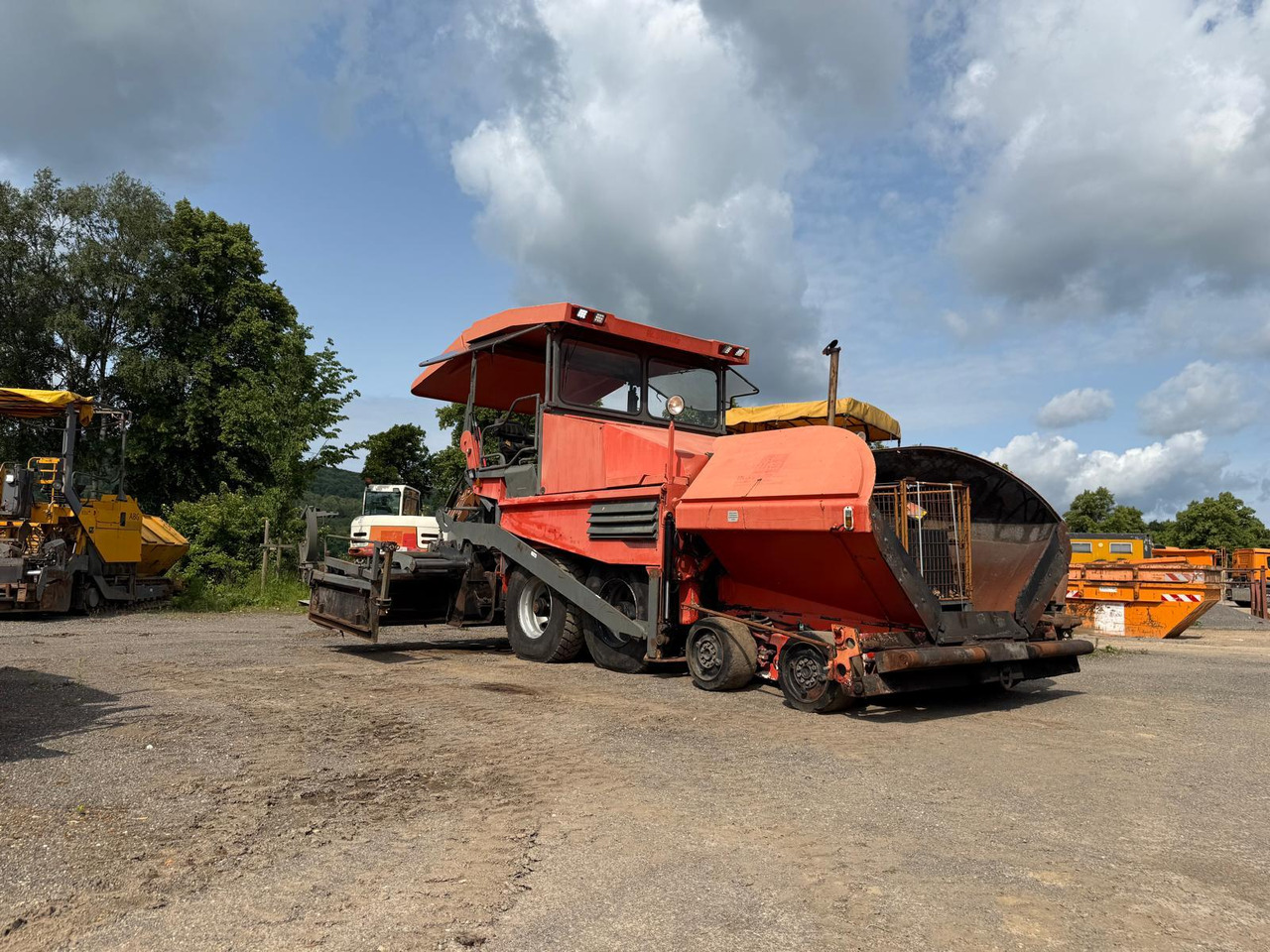 Demag-Dynapac DF135P powerfull 4-axle-paver - Asphalt paver: picture 2 Demag-Dynapac DF135P powerfull 4-axle-paver - Asphalt paver: picture 2