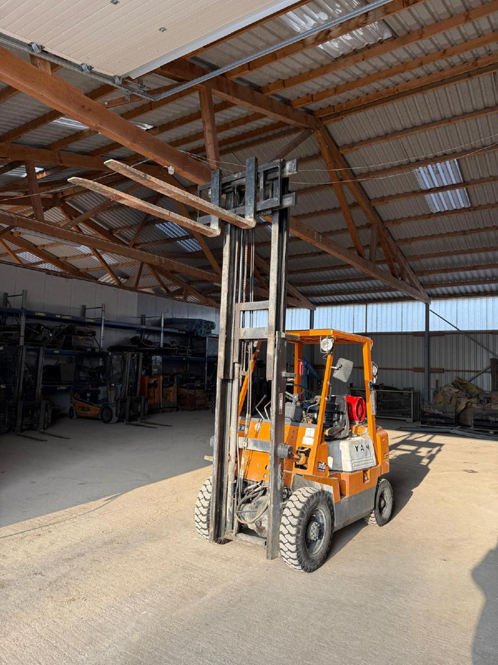 Yang YAM FG 20 macht was er soll - Forklift: picture 3 Yang YAM FG 20 macht was er soll - Forklift: picture 3