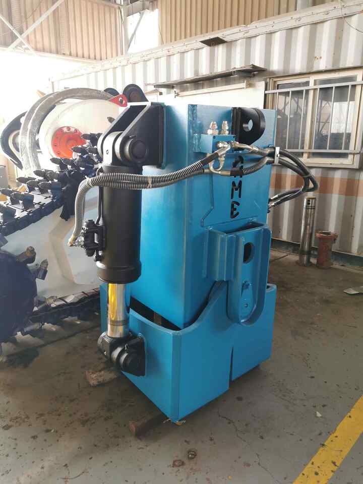 AME Hydraulic Pile Cutter - Demolition shears for Excavator: picture 5 AME Hydraulic Pile Cutter - Demolition shears for Excavator: picture 5