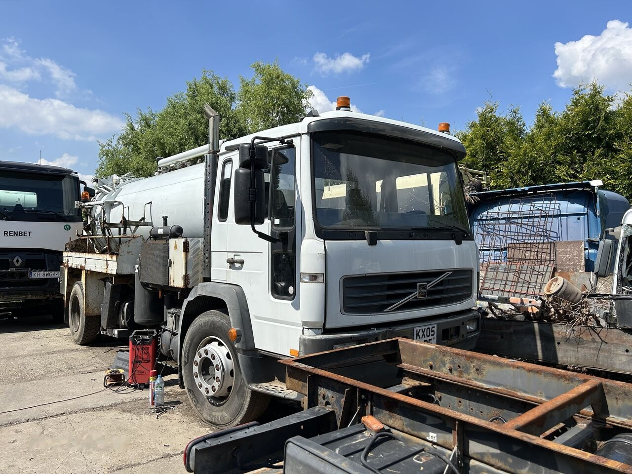Volvo FL6.18 - Vacuum truck: picture 1 Volvo FL6.18 - Vacuum truck: picture 1