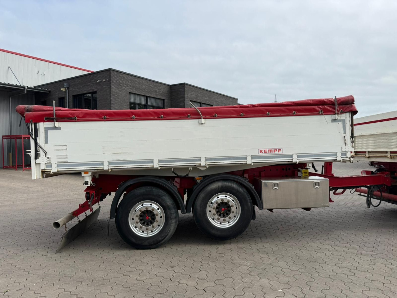 DAF CF 480 FAN 6x2 Dreiseitenkipper Inkl. Anhänger - Tipper: picture 4 DAF CF 480 FAN 6x2 Dreiseitenkipper Inkl. Anhänger - Tipper: picture 4