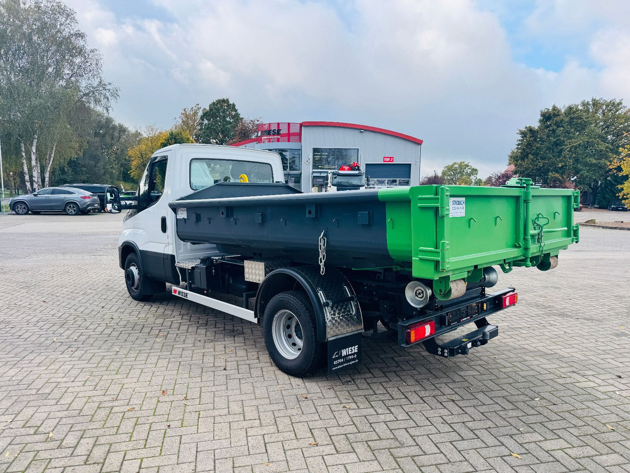 Iveco Daily 70C18H Hyva Abrollkipper - Hook lift truck: picture 2 Iveco Daily 70C18H Hyva Abrollkipper - Hook lift truck: picture 2