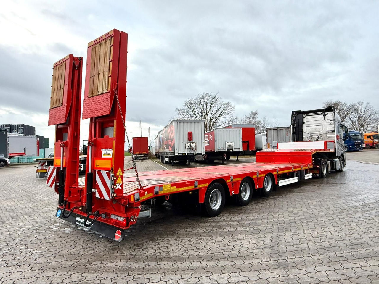 Kässbohrer K.SLS 3 / 0N 18/30 Tieflader mit hydr. Rampen - Low loader semi-trailer: picture 2 Kässbohrer K.SLS 3 / 0N 18/30 Tieflader mit hydr. Rampen - Low loader semi-trailer: picture 2