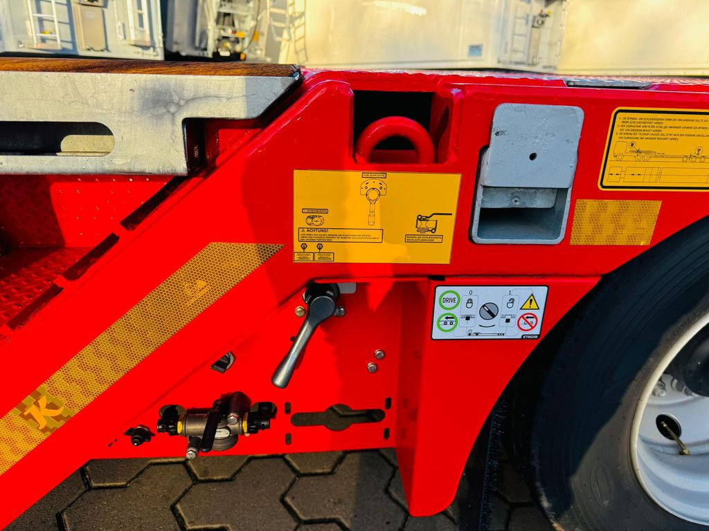 New Low loader semi-trailer Kässbohrer SLAR3 Ausziehbares Tiefbett mit Radmulden: picture 8