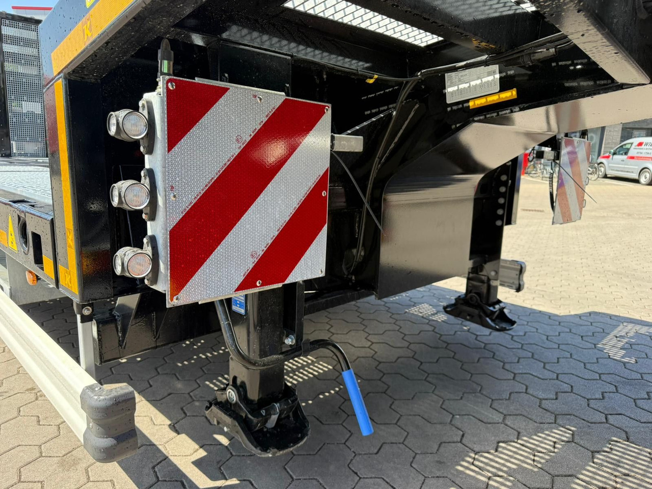 Kässbohrer SLS.HS Tieflader mit hydr. Schwanenhals - Low loader semi-trailer: picture 5 Kässbohrer SLS.HS Tieflader mit hydr. Schwanenhals - Low loader semi-trailer: picture 5