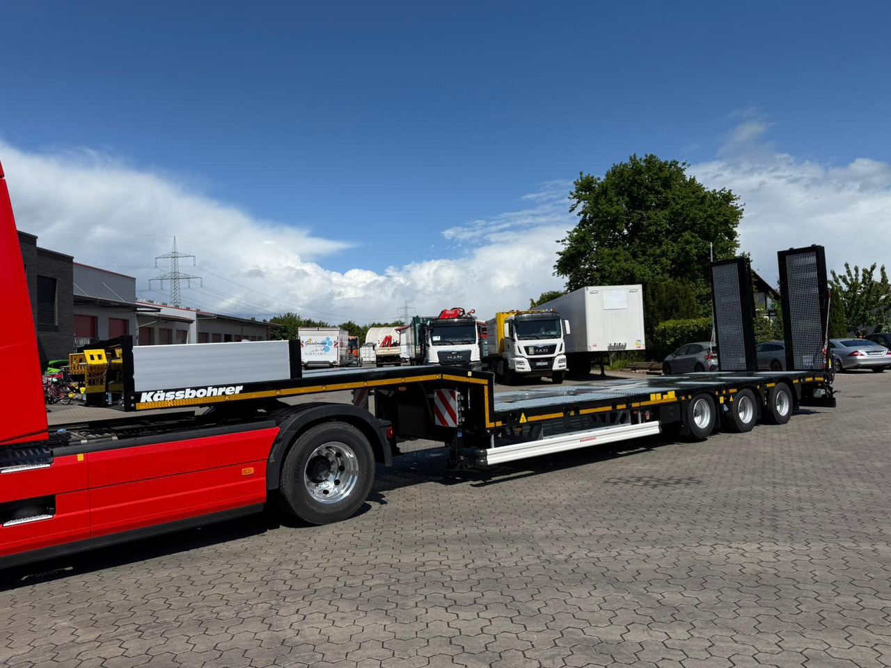 Kässbohrer SLS.HS Tieflader mit hydr. Schwanenhals - Low loader semi-trailer: picture 5 Kässbohrer SLS.HS Tieflader mit hydr. Schwanenhals - Low loader semi-trailer: picture 5