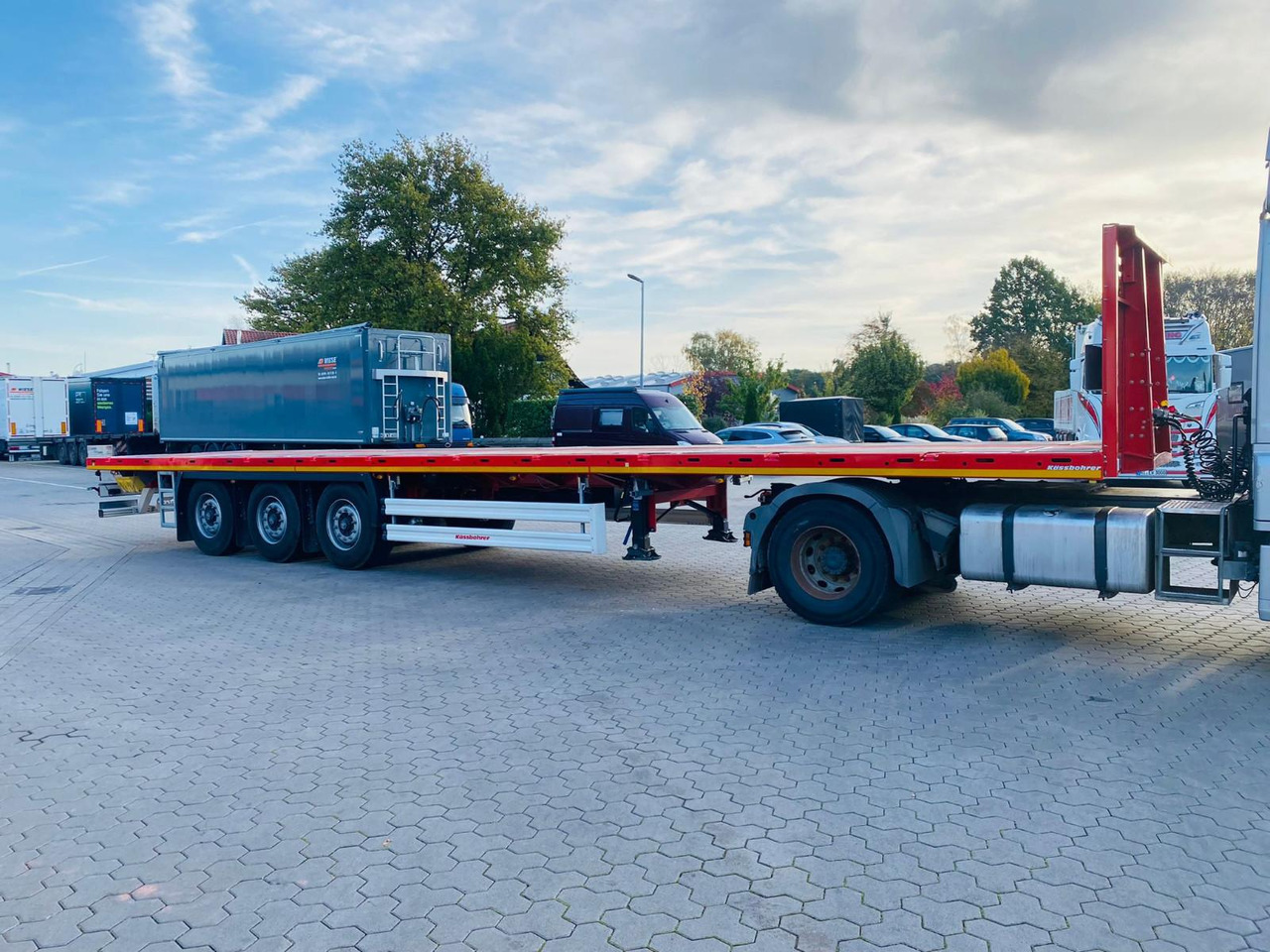 Kässbohrer SPS Maxima Schwerlast Plattform Auflieger - Dropside/ Flatbed semi-trailer: picture 3 Kässbohrer SPS Maxima Schwerlast Plattform Auflieger - Dropside/ Flatbed semi-trailer: picture 3